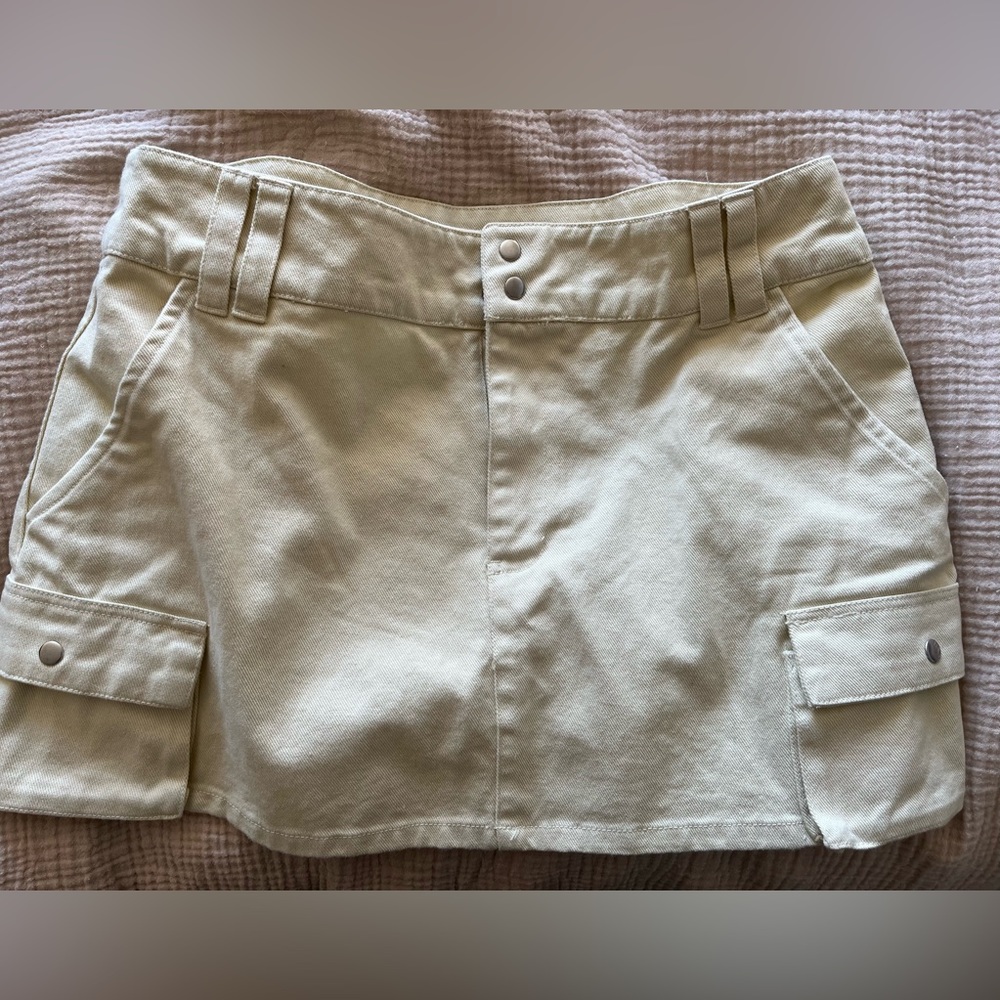 Collusion Cargo Skirt in Neutral/Beige